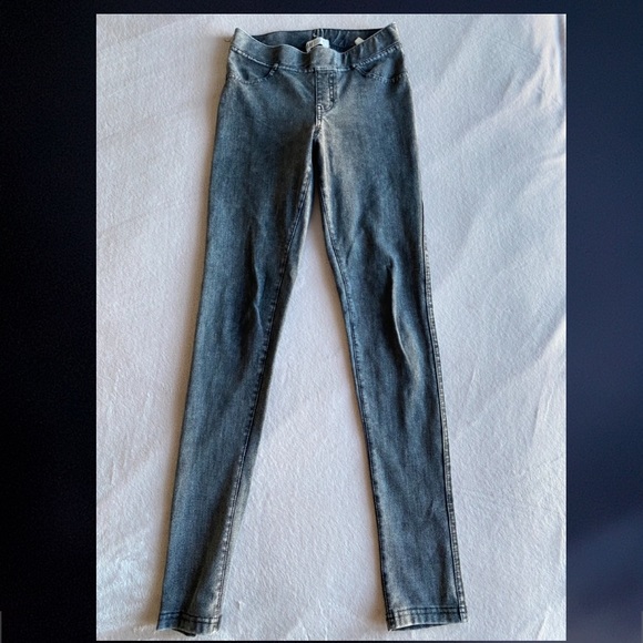 HM dark grey jeans! - Picture 2 of 3